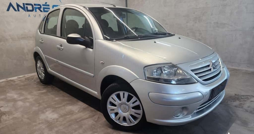 Citroën C3 GLX 1.4 Flex 8V 5p  - Prata - 2006/2006