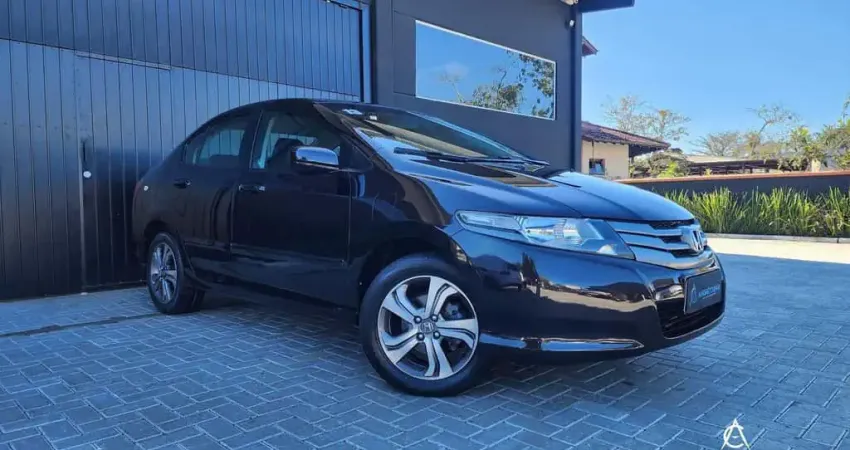 Honda City Sedan LX 1.5 Flex 16V 4p Mec.  - Grená - 2013/2013
