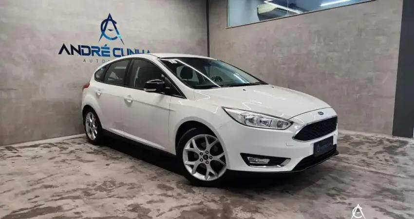 Ford Focus 2.0 16V SE Plus Flex 5p Aut. - Branca - 2018/2018