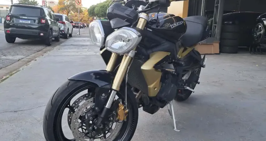Triumph STREET Gasolina Manual