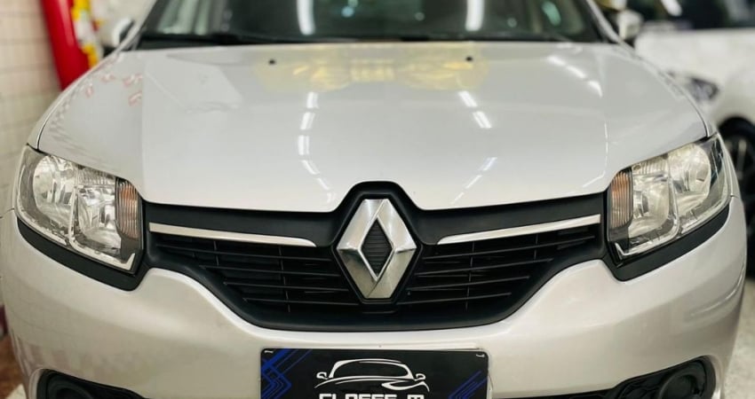 Sandero novo super bem conservado 