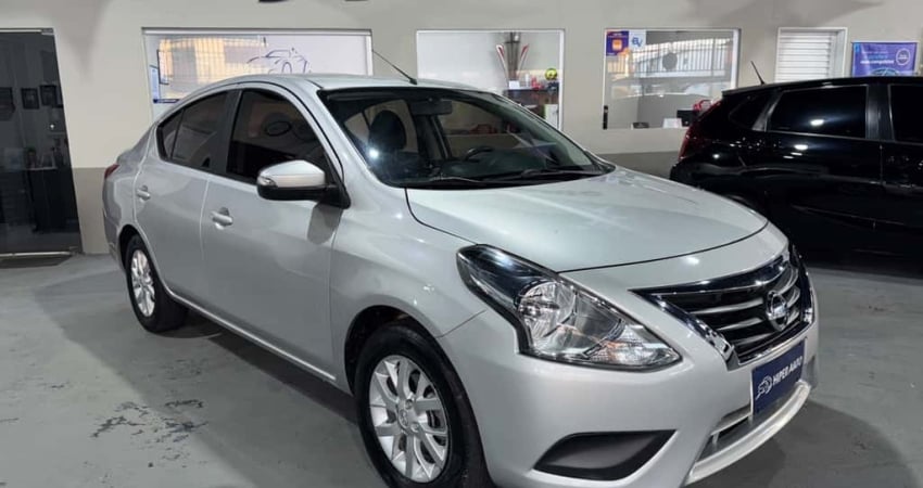 NISSAN VERSA SV 1.6 16V FlexStart 4p Aut.