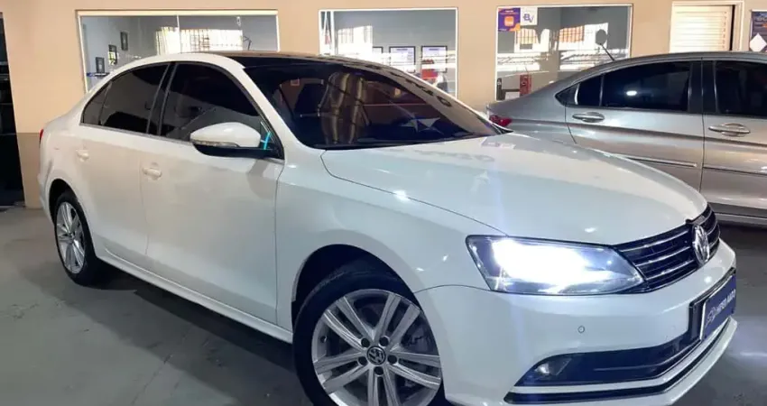 VOLKSWAGEN JETTA Highline 2.0 TSI 16V 4p Tiptronic