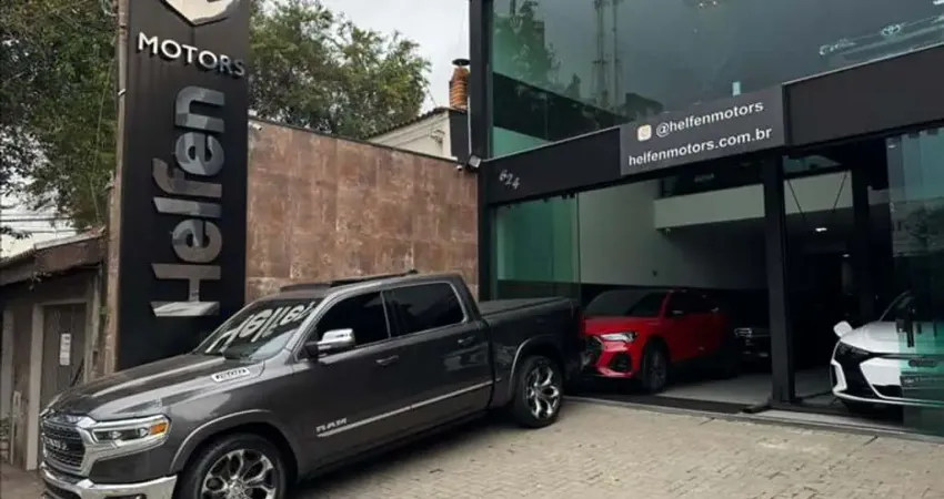 RAM 1500 5.7 V8 Limited CD 4X4 - 2023/2023