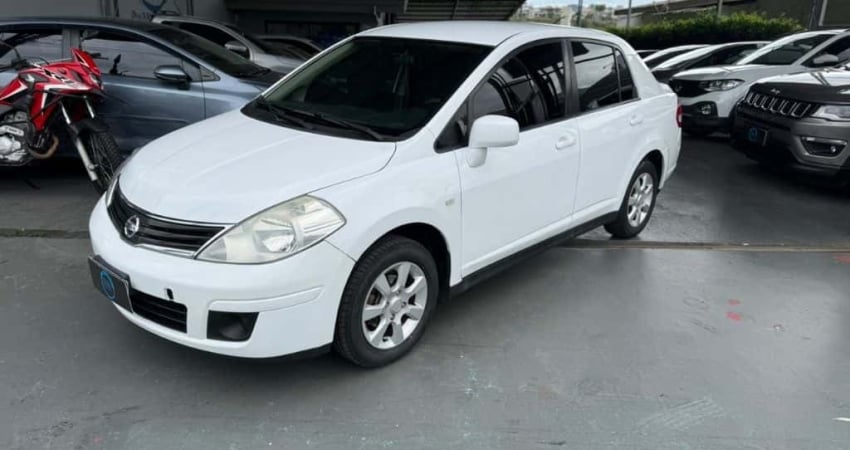 Tiida Sedan 1.8 Flex 2013 Manual