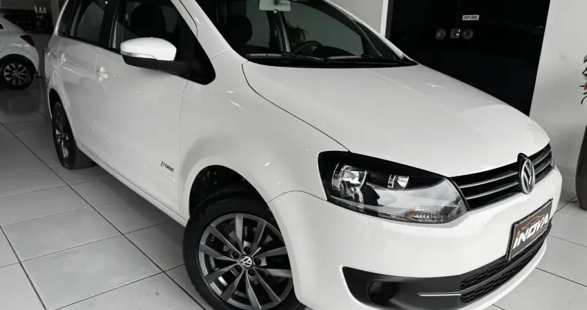 Volkswagen Spacefox 1.6 ITrend 2013 Branca Completa!!!!!