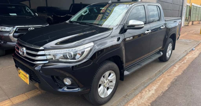 TOYOTA HILUX 2.8 SRV 4X4 CD 16V DIESEL 4P AUTOMÁTICO