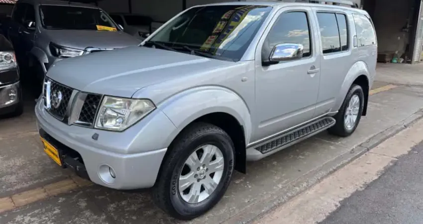 NISSAN PATHFINDER 2.5 LE 4X4 TURBO INTERCOOLER DIESEL 4P AUTOMÁTICO