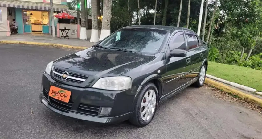 Chevrolet Astra M/ HB 4P ADVANTAGE - Verde - 2010/2011