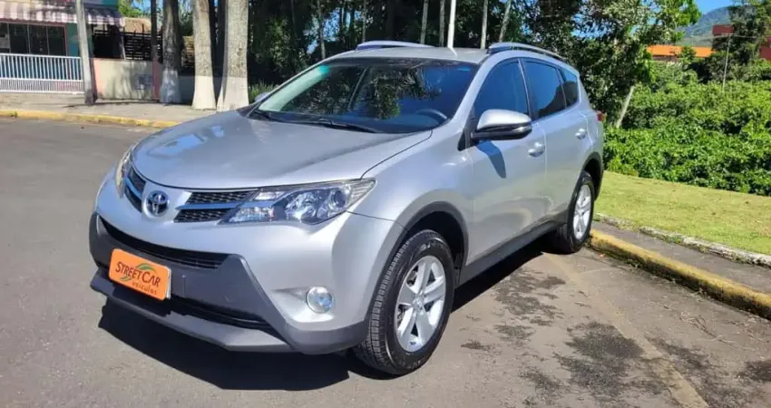 Toyota RAV-4 I/ RAV4 20L 4X2 - Prata - 2014/2014