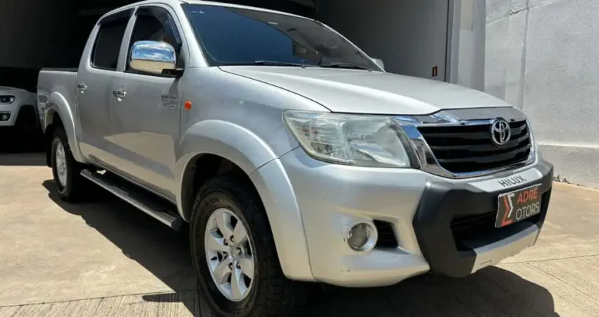 TOYOTA Hilux Caminhonete 2.7 16V 4P SR FLEX CABINE DUPLA AUTOMÁTICO
