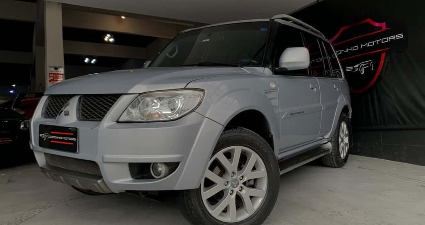 Mitsubishi Pajero TR4 Flex Automático