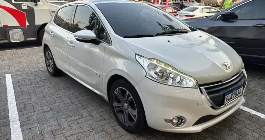 Peugeot 208 Flex Automático GRIFFE 1.6
