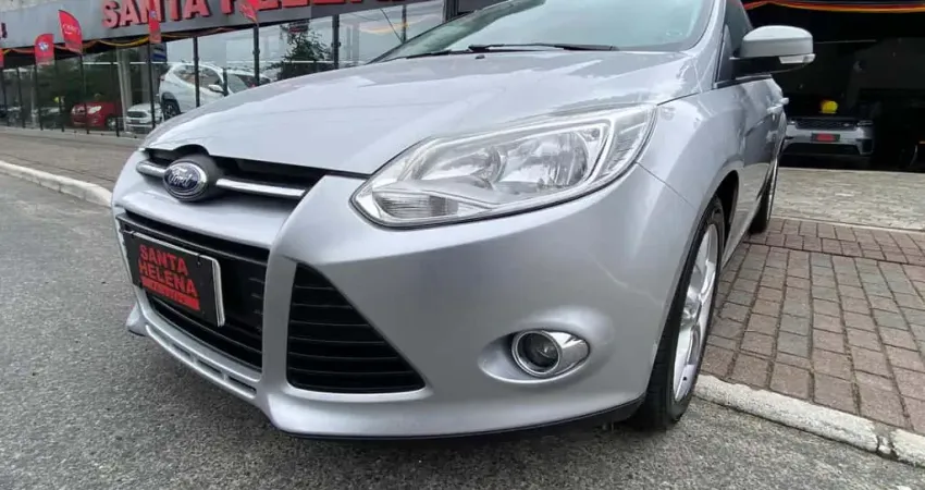 Ford Focus Sedan I/  SE AT 2.0T - Prata - 2014/2015