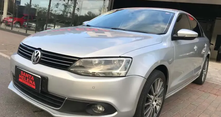 Volkswagen Jetta 2.0 - Prata - 2011/2011