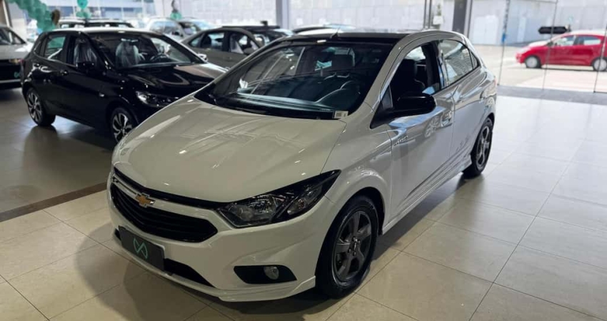 Chevrolet Onix HATCH EFFECT 1.4 8V F.Power 5p Mec.  - Branca - 2018/2018