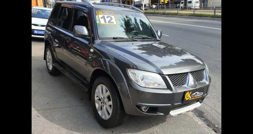 Mitsubishi Pajero TR4 Flex Automático