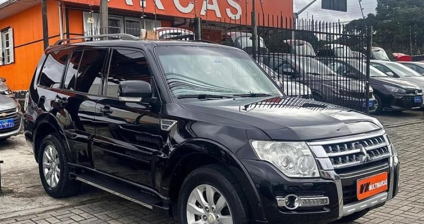 Pajero  Full 3.8 V6 2012 * 7 Lugares!