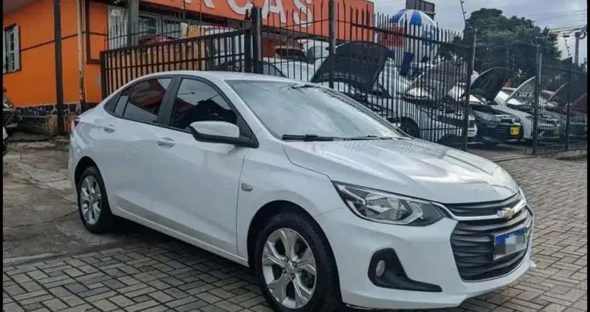 Chevrolet Onix PLUS LT 1.0 12V FLEX MEC. 4P - Branca - 2022/2023