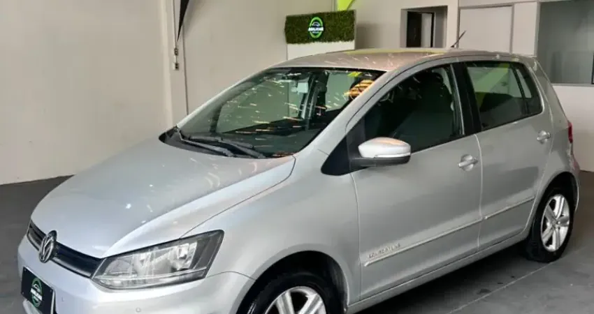  Fox Comfortline 2015 – COMPLETÃO + UNÍCO DONO!