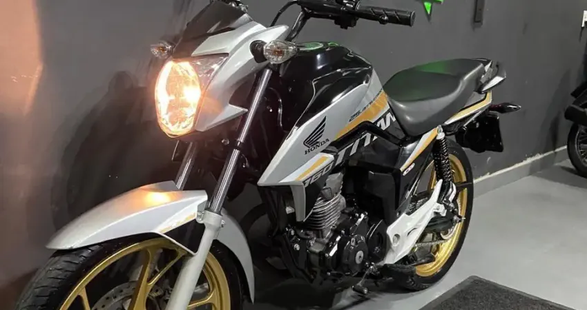 Titan 160cc • edicão 25 Annyversary•