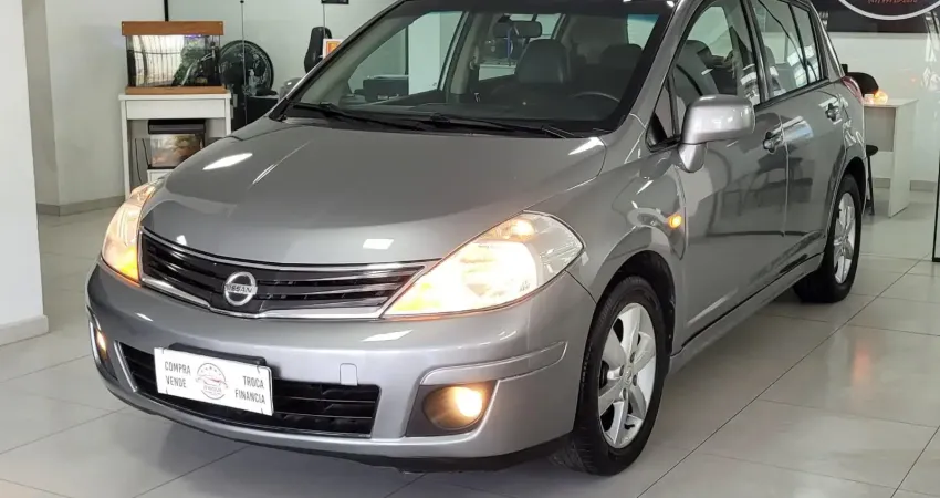 NISSAN TIIDA 1.8 AUTOMATICO