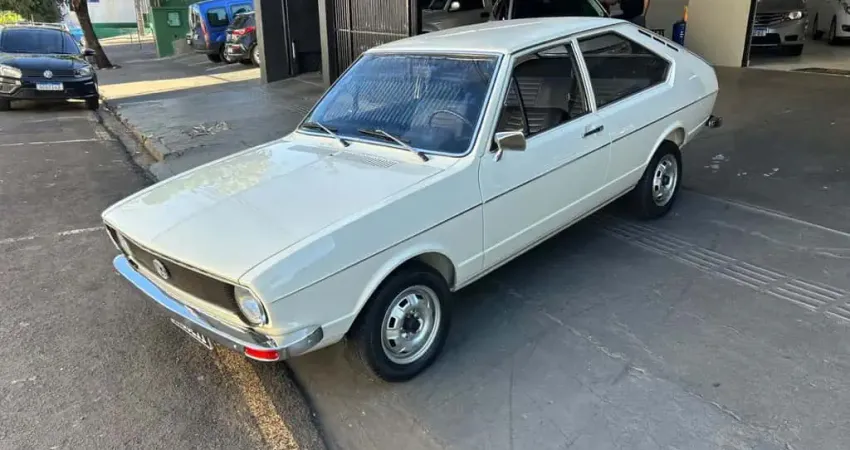 VOLKSWAGEN PASSAT 1975