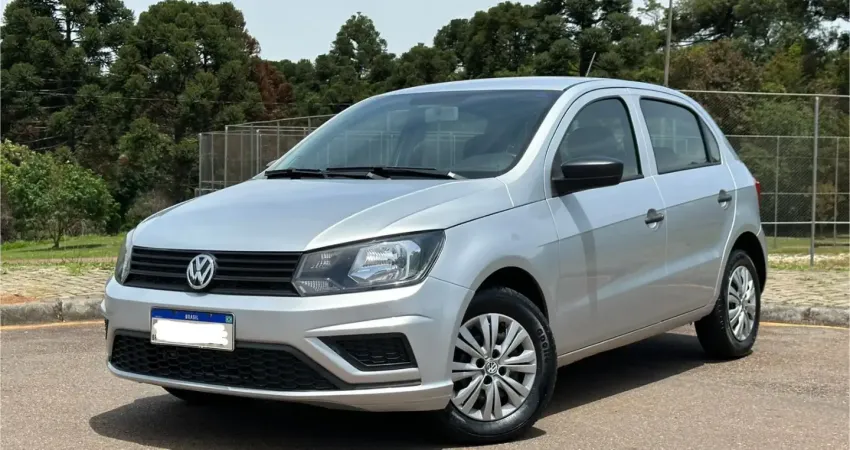 Gol 1.0 2023 em ótimo estado, baixa kilometragem e pneus novos