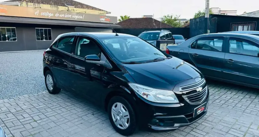 GM - Chevrolet ONIX HATCH LT 1.0 8V FlexPower 5p Mec. 2013 Flex