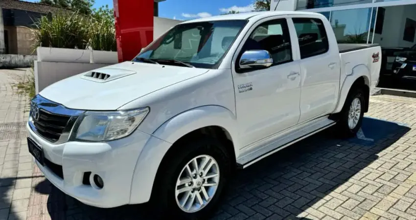 Toyota Hilux CD SRV D4-D 4x4 3.0 TDI Diesel Aut