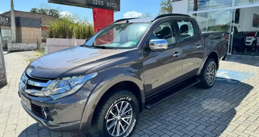 Mitsubishi L200 Triton Sport HPE-S 2.4 CD Dies. Aut
