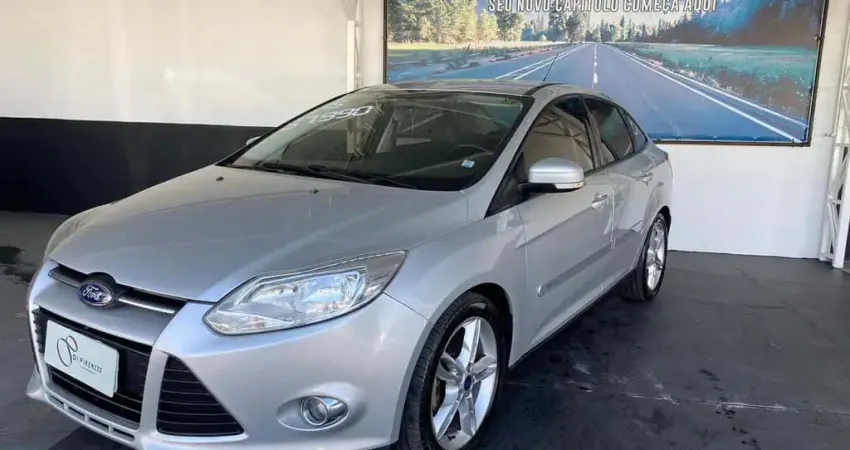FORD FOCUS SE AT 2.0T 2014
