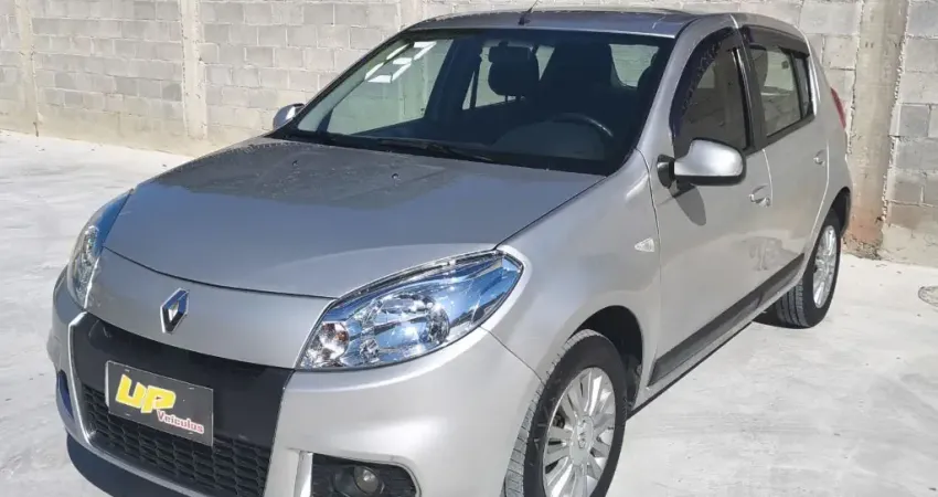 Sandero 1.6 privilege 2013 muito novo