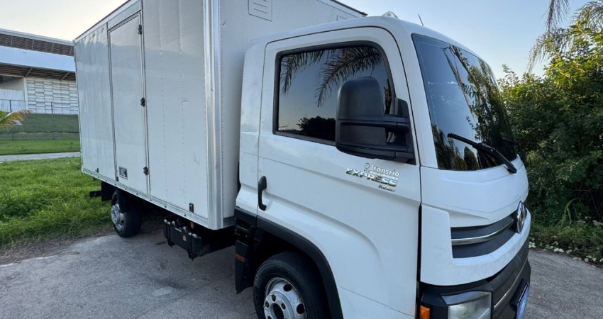 Volkswagen delivery 2.8 ano 2020 baú fechado