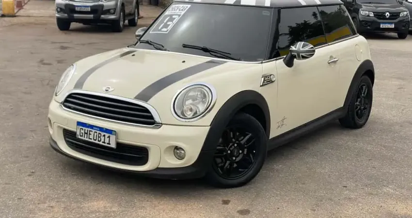 Mini One Gasolina Automático
