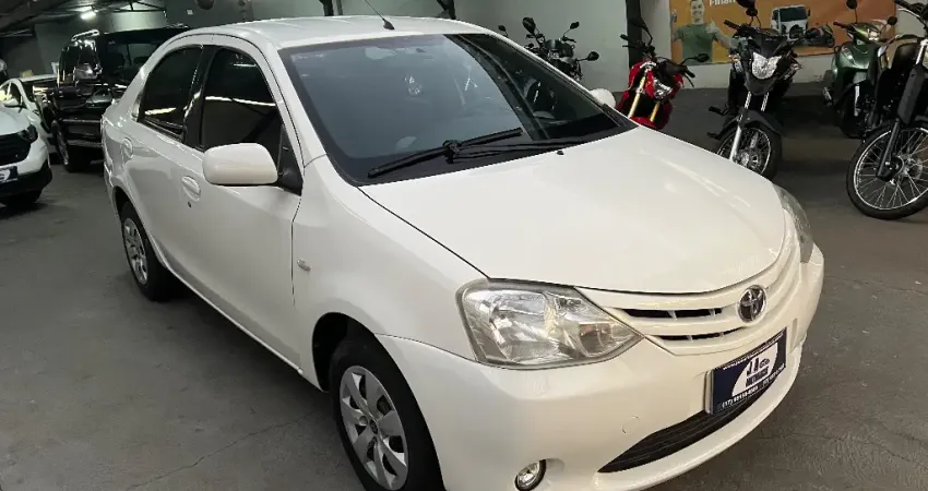 TOYOTA | ETIOS 1.5  SEDAN XS