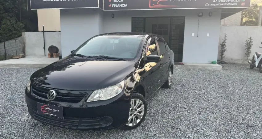 VW VOYAGE G5 1.0 ANO 2010