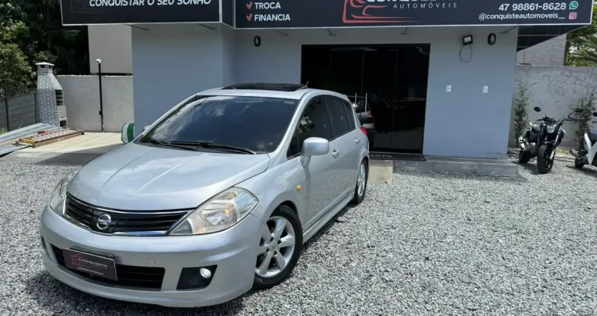 NISSAN TIIDA 1.8 SL ANO 2012