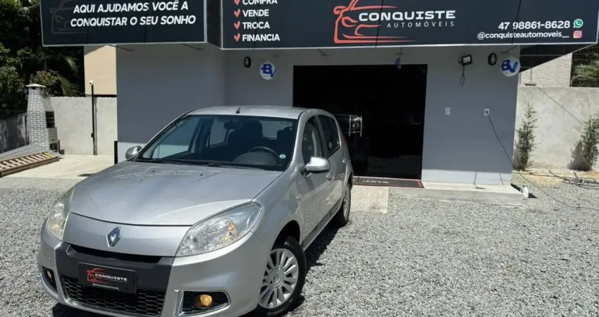 RENAULT SANDERO PRIVILEGE 1.6 AUT ANO 2012