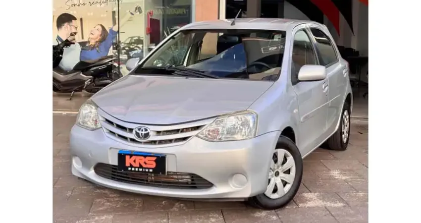 Toyota Etios 2013 1.3 xs 16v flex 4p manual