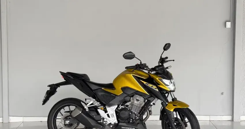 Moto em perfeito estado de conservação 