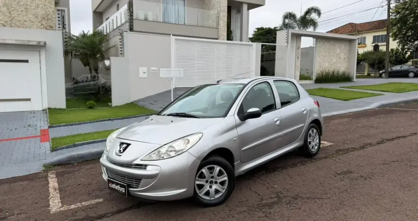* ⁠Peugeot 207 XR 1.4 2013