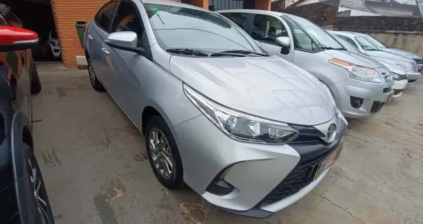 TOYOTA Yaris Sedan 1.5 16V 4P FLEX XS MULTIDRIVE AUTOMÁTICO CVT