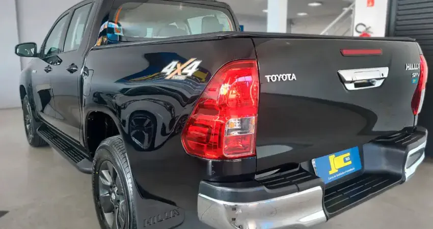 hilux-2-8-srv-diesel-4x4-201