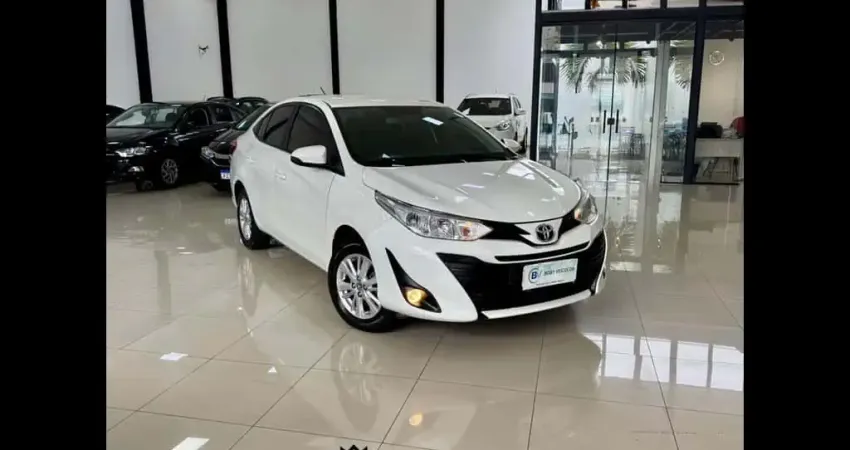 Toyota Yaris Sedan Flex Automático