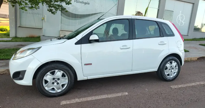 Fiesta Hatch Class 1.6 8v Rocan Flex