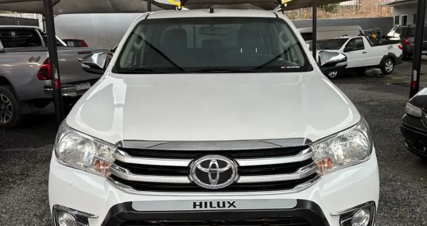 HILUX SRV CD 2.8 DIESEL 4X4