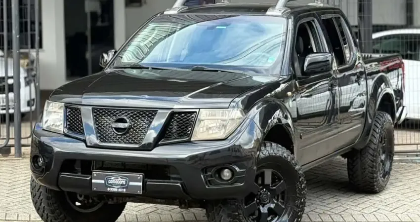 Nissan Frontier 2013 2.5 sv attack 10 anos 4x4 cd turbo eletronic diesel 4p manual