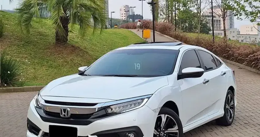 EA - Honda Civic 1.5 Touring Sedan Turbo 16V 4P - 2019 (IPVA PAGO E REVISÕES NA CONCESSIONÁRIA)