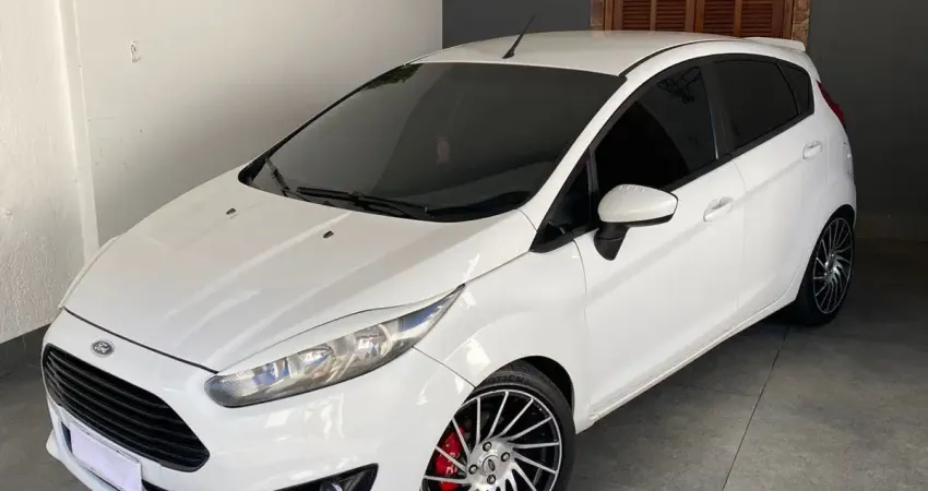 NEW FIESTA 1.5 SE ano 2014/2015.
